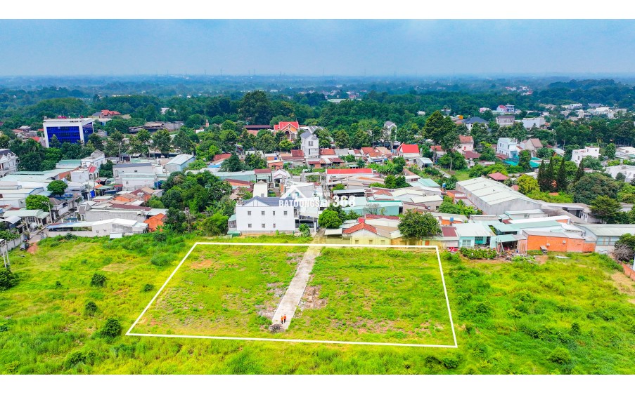 Bán gấp đất nền 120m2, Đường ra vào 8m, Trung tâm Thủ Dầu Một, giá chỉ 1 tỷ 850, Sổ hồng riêng, hỗ trợ vay 70%